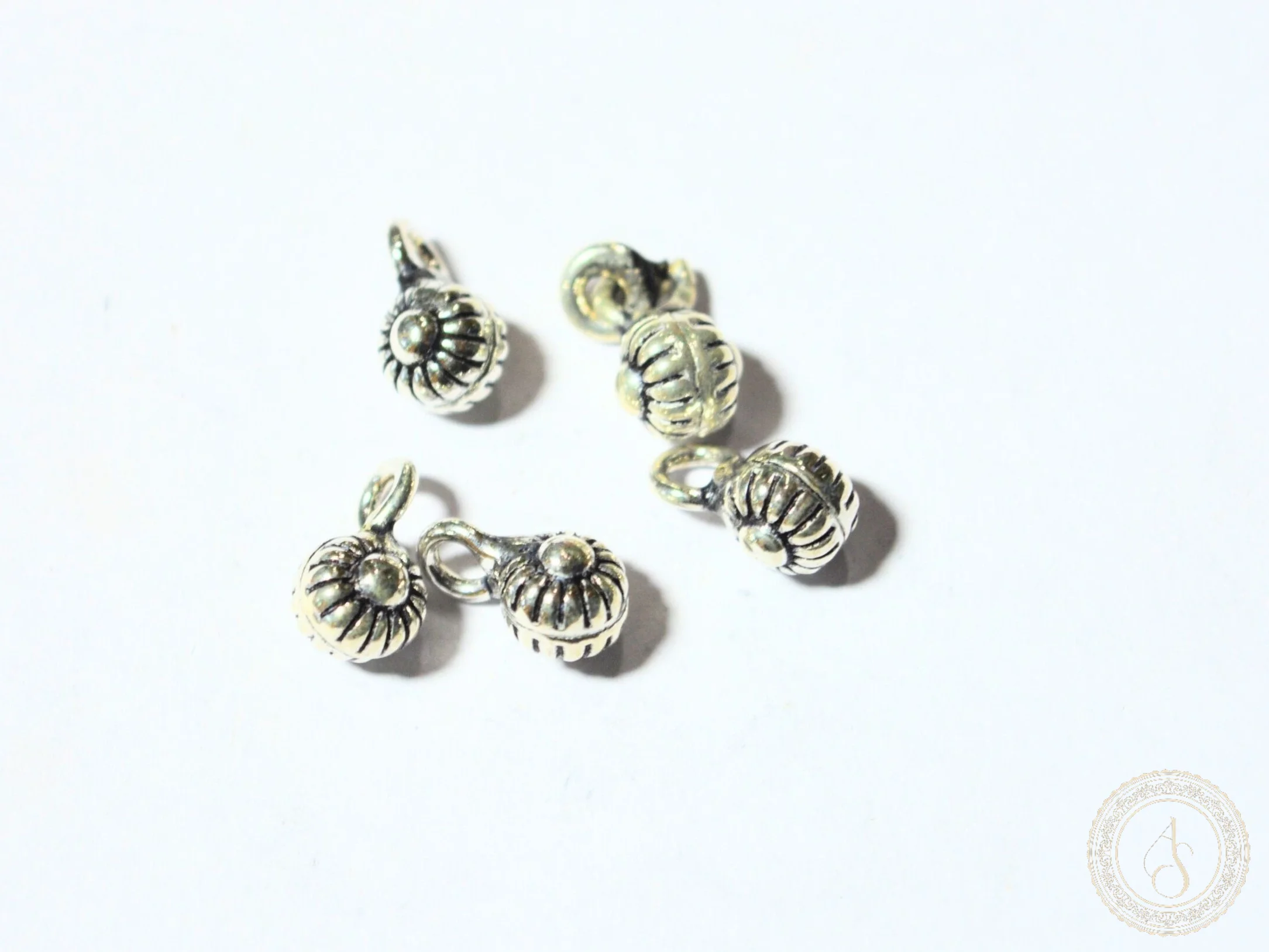 AS-CM-020 - Charms